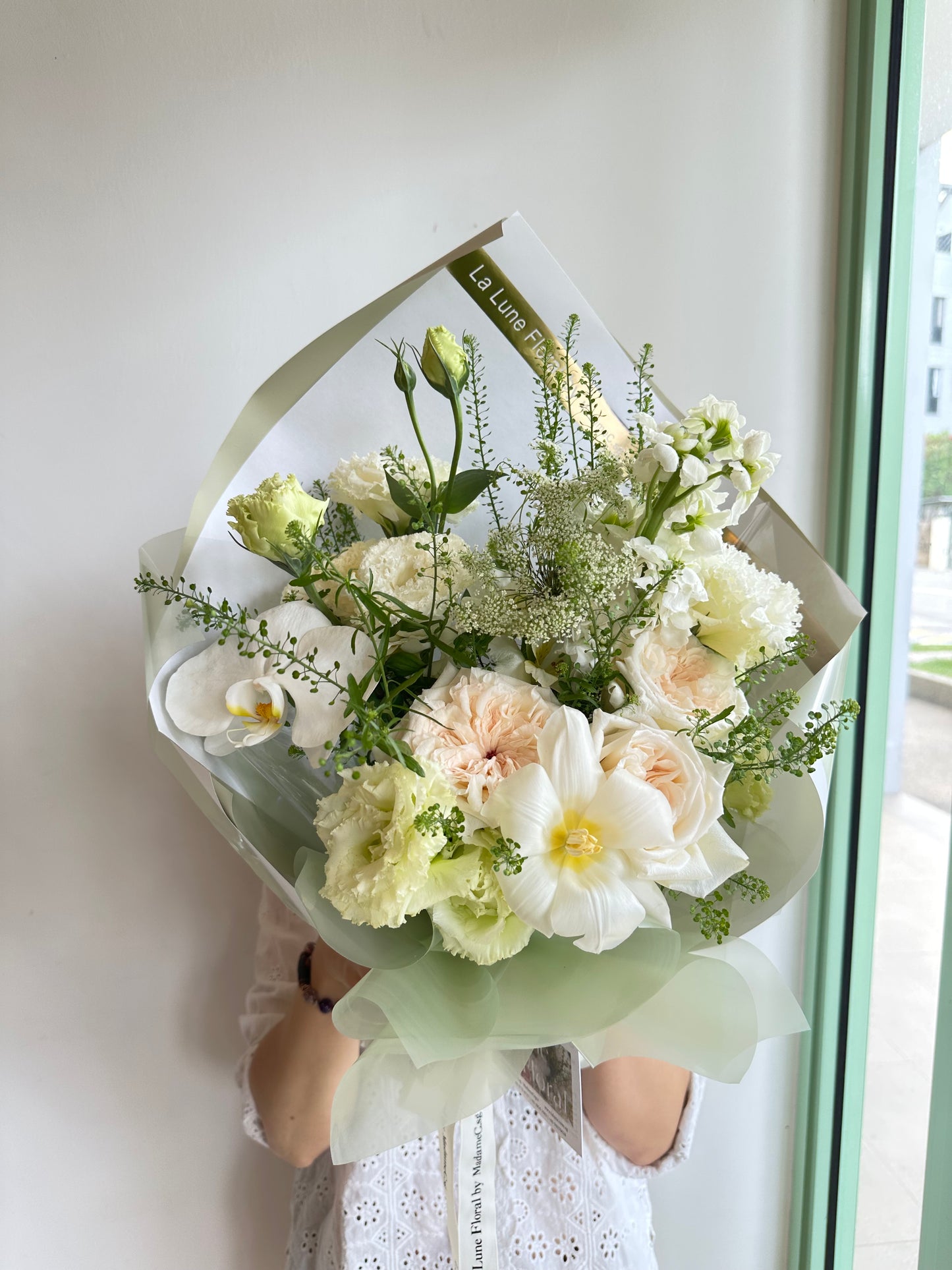 「Summer Dream」【Size S】- Omakase (Florist Choice) Green & White Color Theme