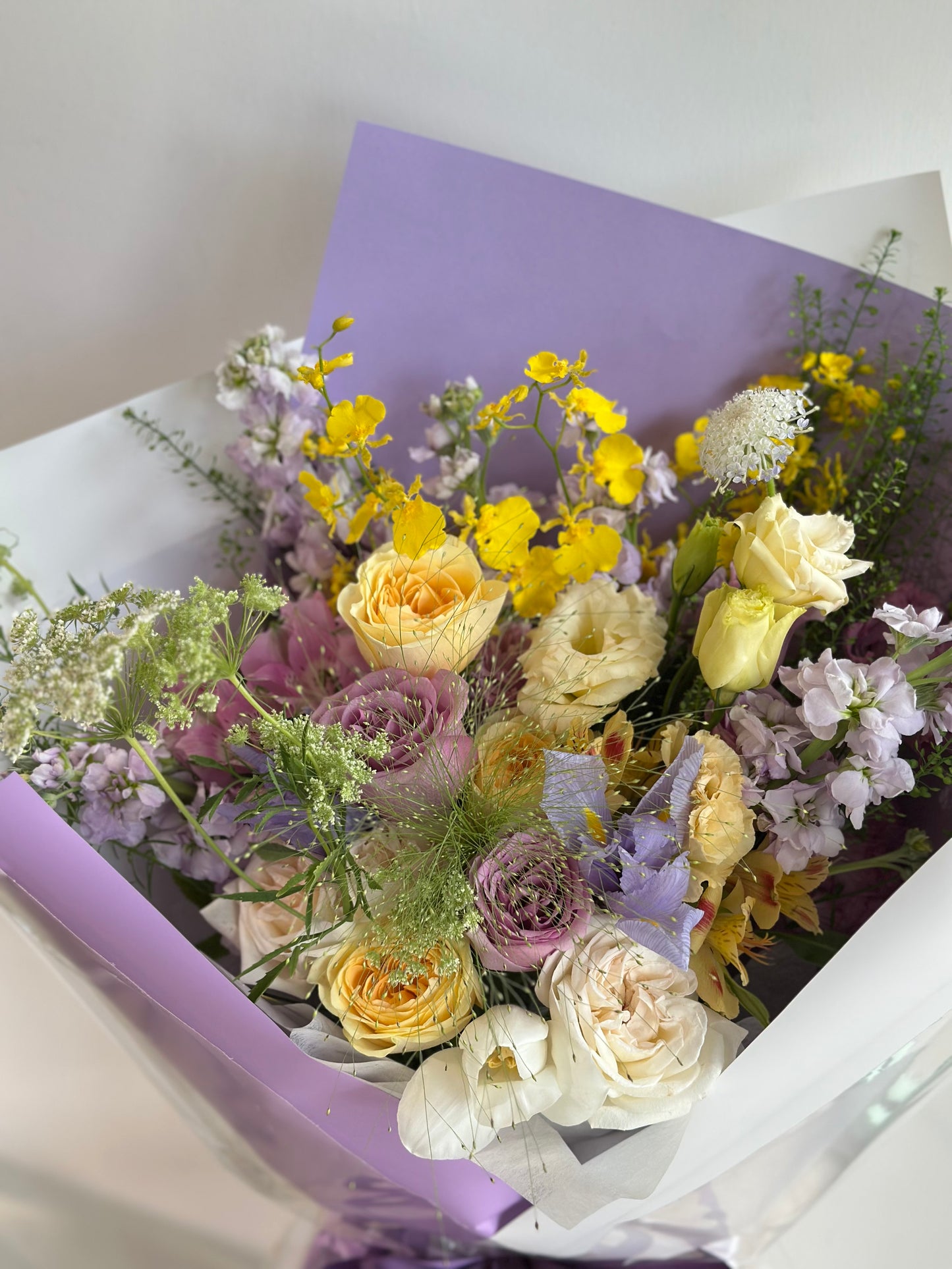 Midnight In Paris - Omakase(Florist Choice)Purple&Yellow Theme【Size Deluxe】