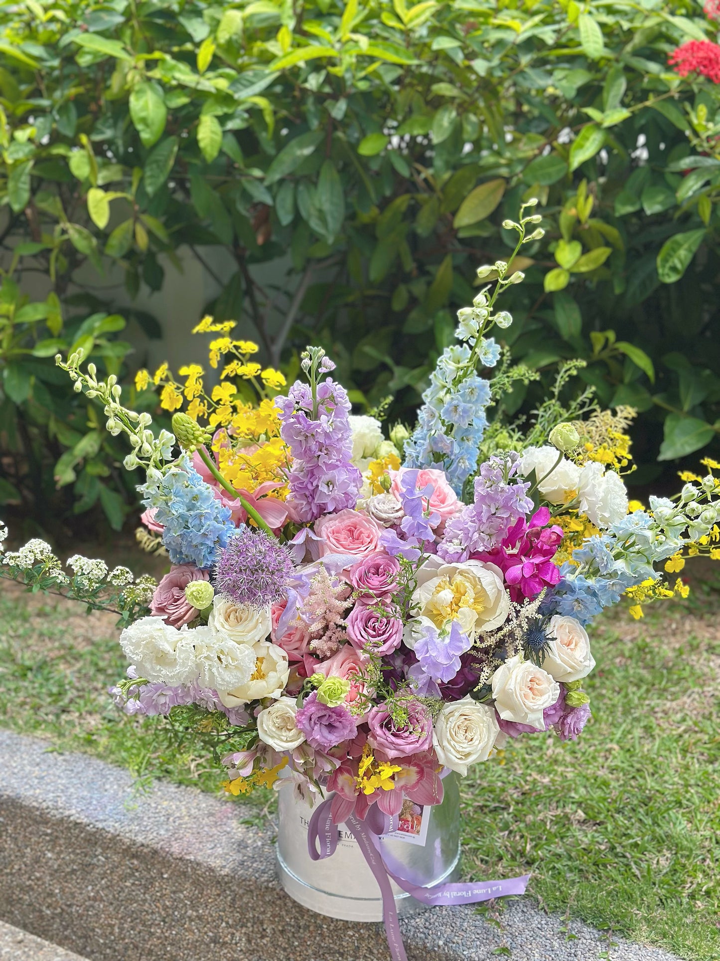 【Midnight In Paris】XXL Flower Box - Omakase Floist choice Pink&Purple blue color theme
