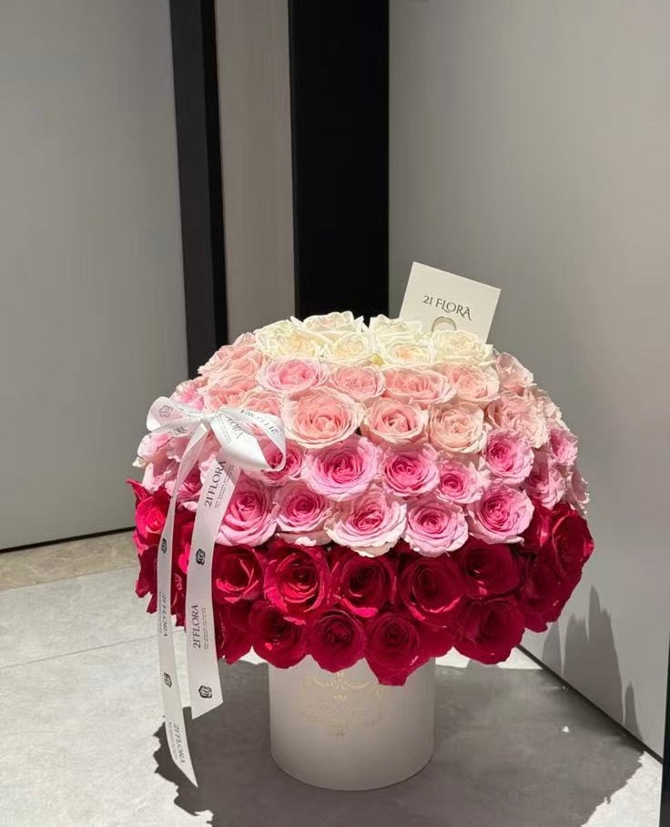 Special gradient color roses bouquet (52 stk)
