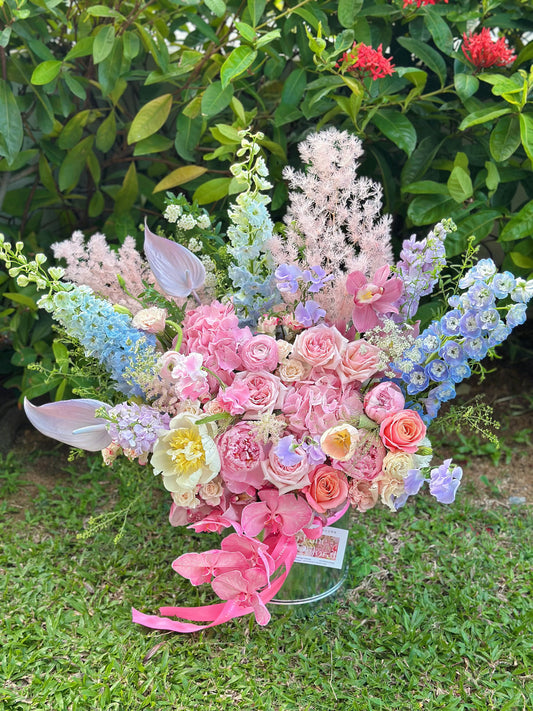 【All For Love】XXL Flower Box - Omakase Floist choice Pink&light blue color theme