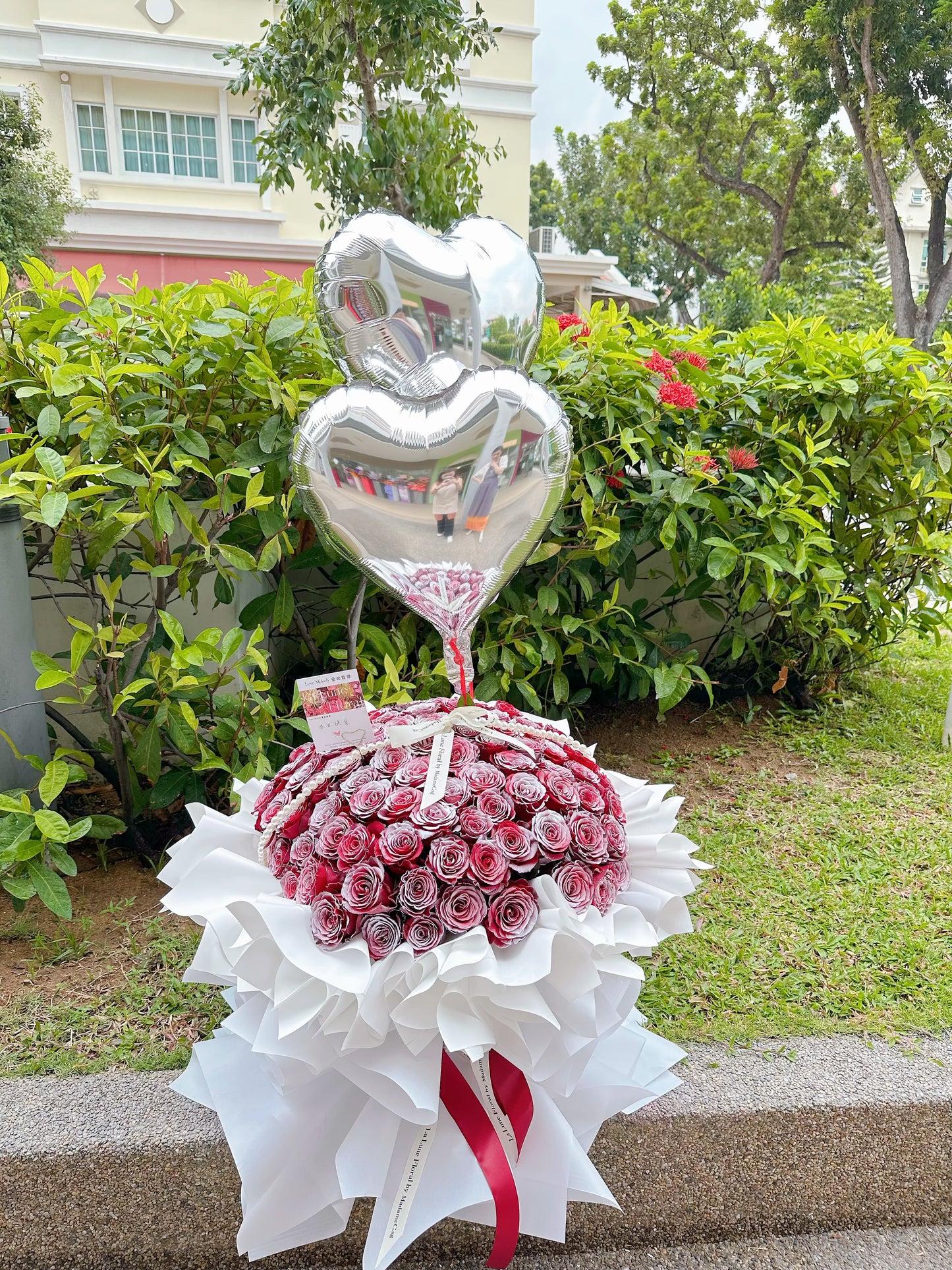 Red Roses in Snow 落雪玫瑰 Bouquet (99 stk)