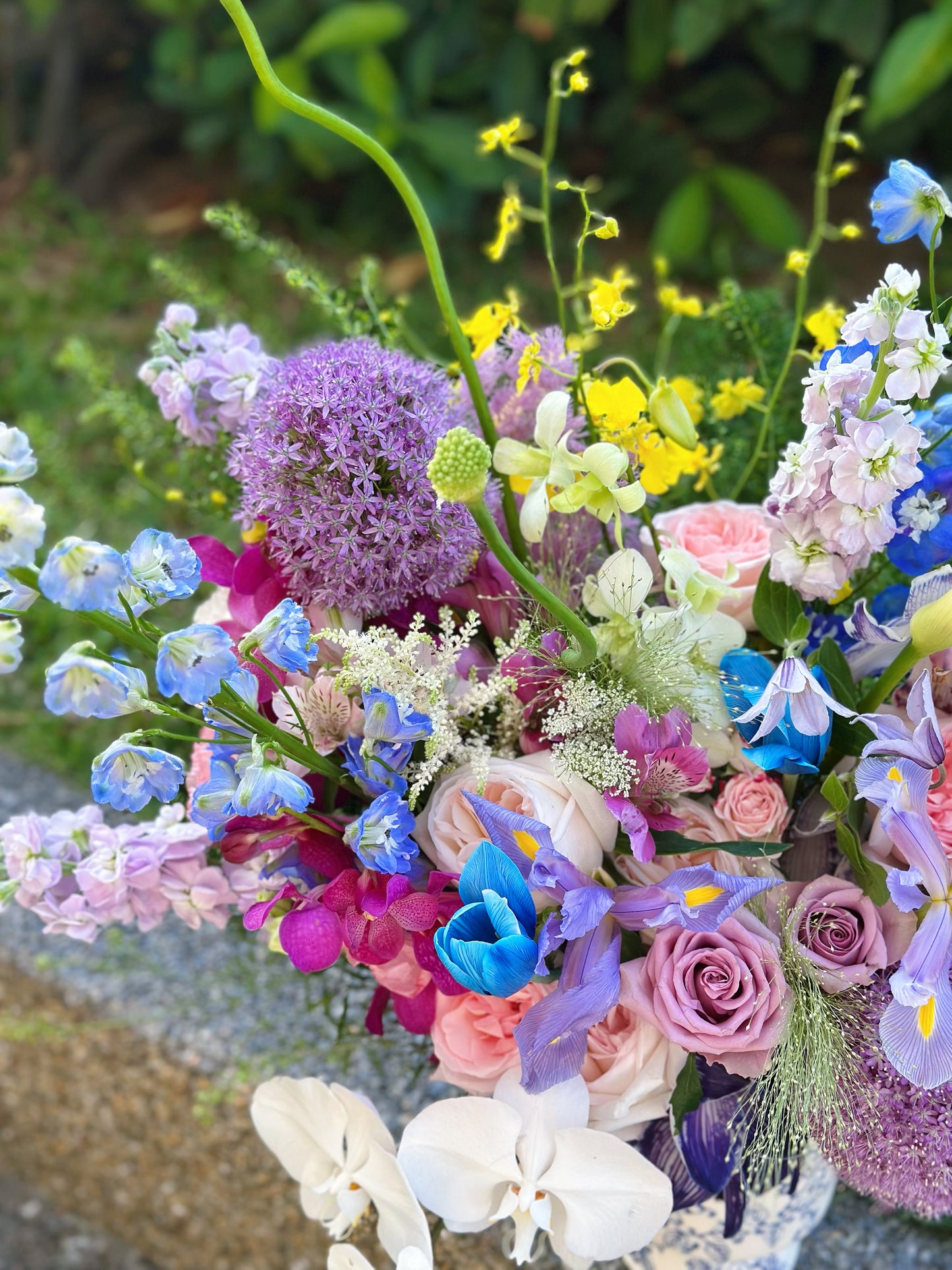 【Midnight in Paris】M size Flower Box - Omakase Floist choice Purple&Pink color theme