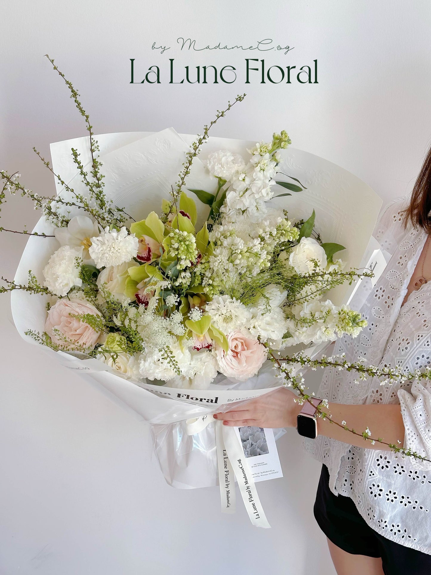 「Summer Dream」【Size M】- Omakase (Florist Choice) Green & White Color Theme