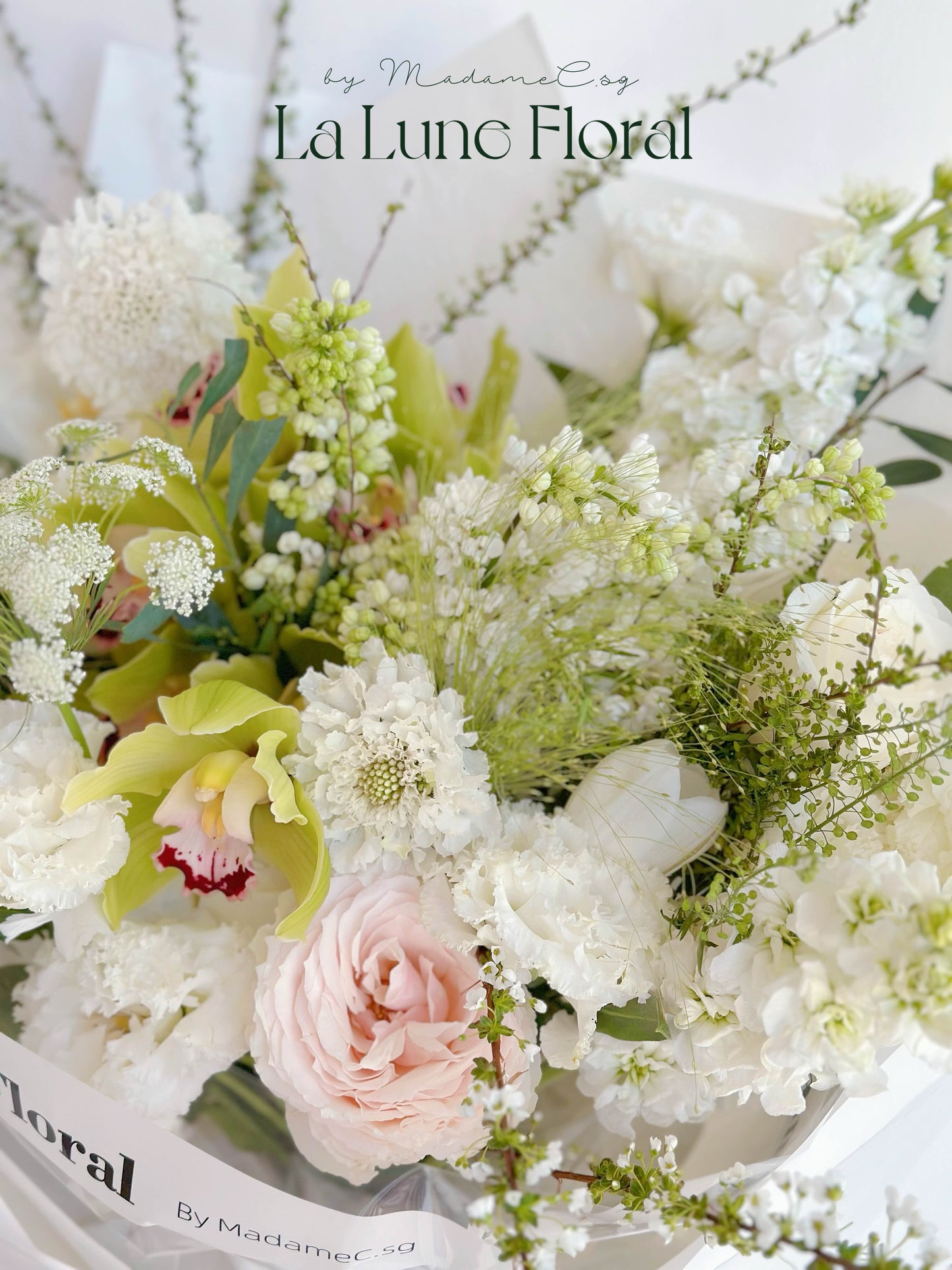 「Summer Dream」【Size M】- Omakase (Florist Choice) Green & White Color Theme