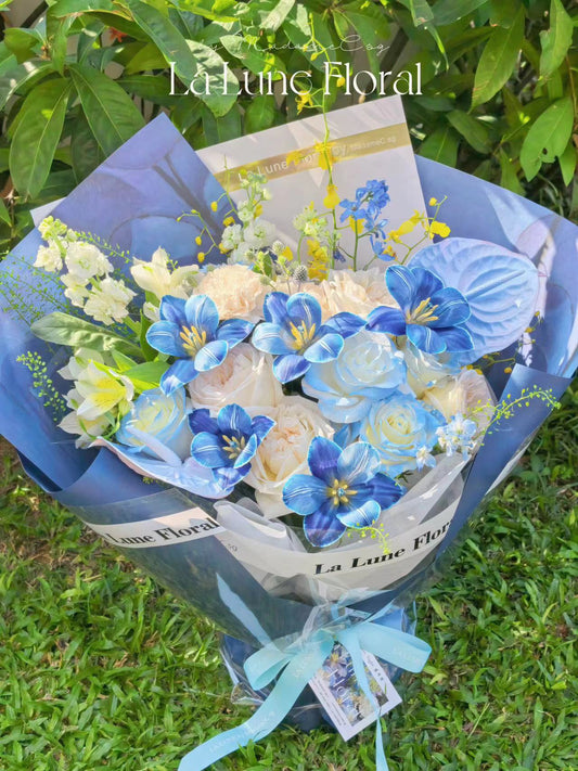 「The Starry Night」【Size M】 - Omakase(Florist Choice)Blue & White Theme