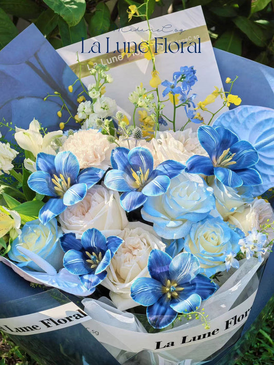 「The Starry Night」【Size M】 - Omakase(Florist Choice)Blue & White Theme