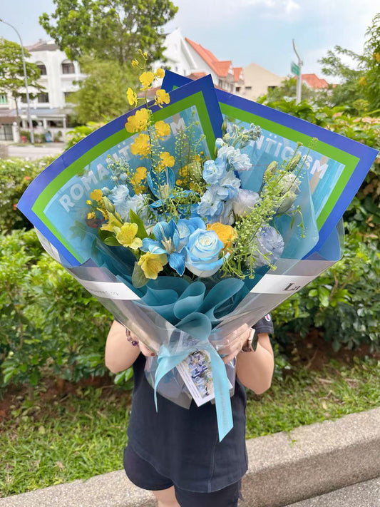 「The Starry Night」【Size S】 - Omakase(Florist Choice)Blue & White & Yellow Theme