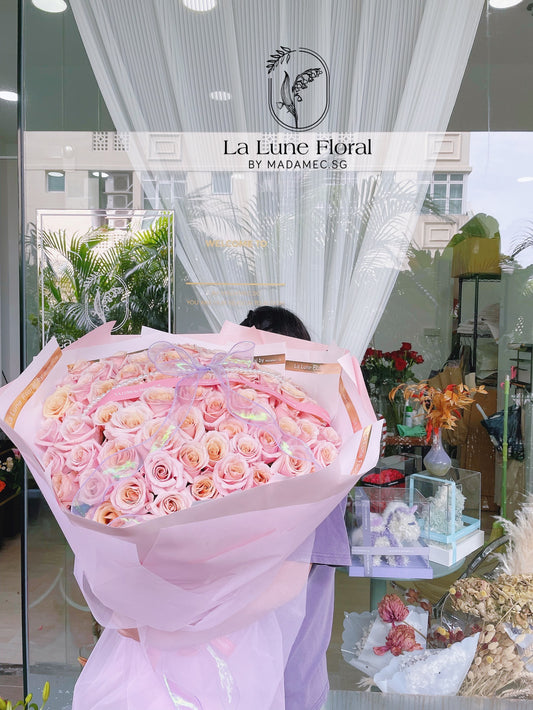 Mother of Pearl Roses bouquet (99 stk)