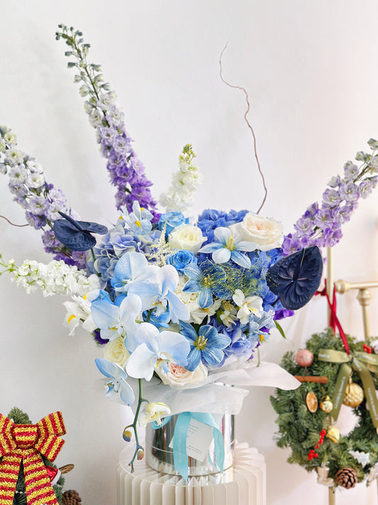 The Moment - XXL Premium Flower Box Florist Choice Blue Colour Tone