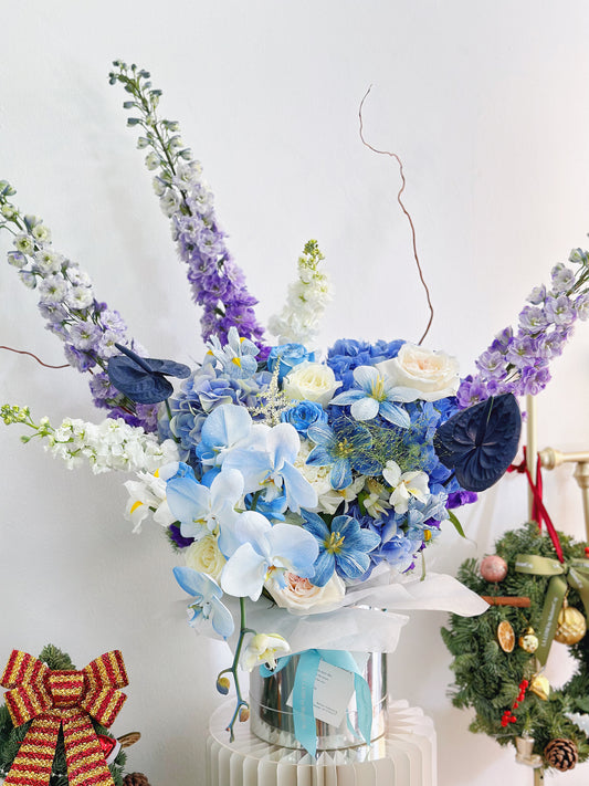 The Moment - XXL Premium Flower Box Florist Choice Blue Colour Tone
