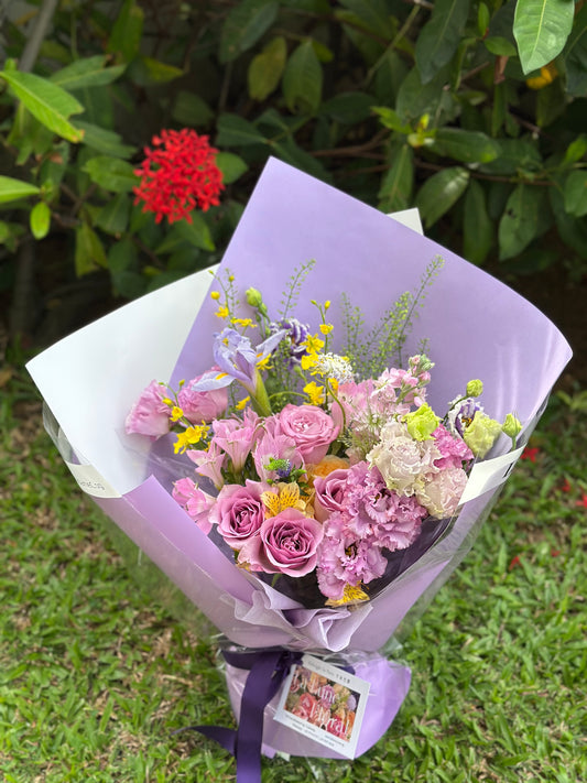 Midnight In Paris - Omakase（Florist Choice）Purple&Yellow Theme【Size Regular】