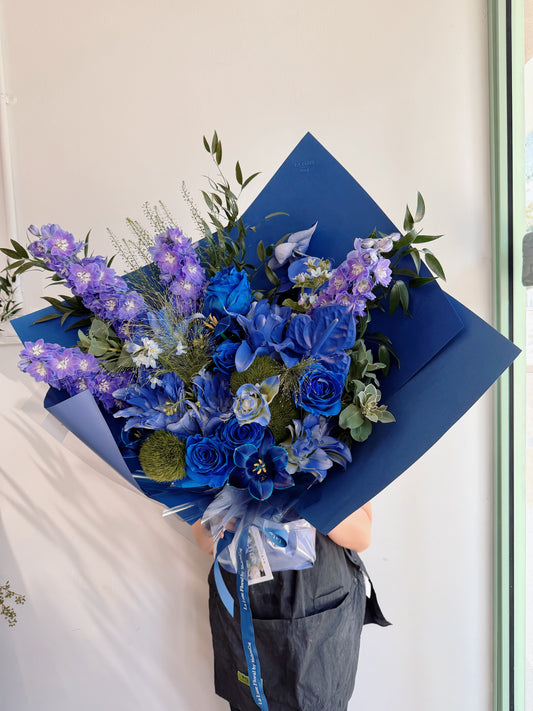 「The Starry Night」【Premium Size】 - Omakase(Florist Choice)Blue & Green Theme