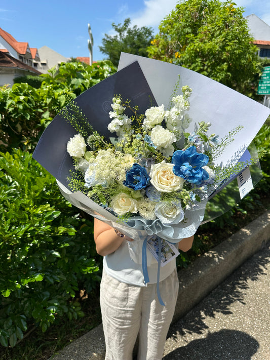 「The Starry Night」【Size S】 - Omakase(Florist Choice)Blue & White Theme