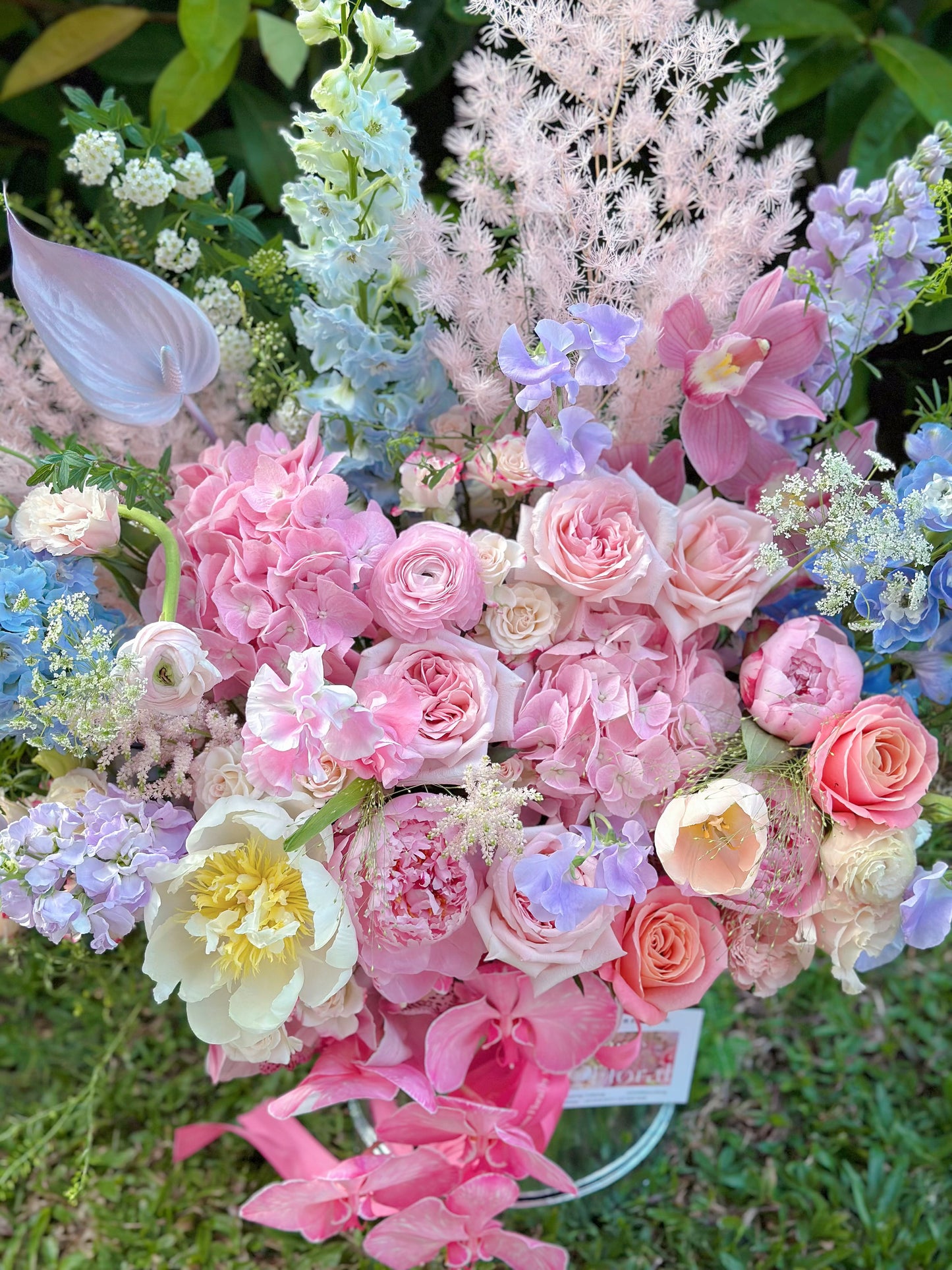 【All For Love】XXL Flower Box - Omakase Floist choice Pink&light blue color theme