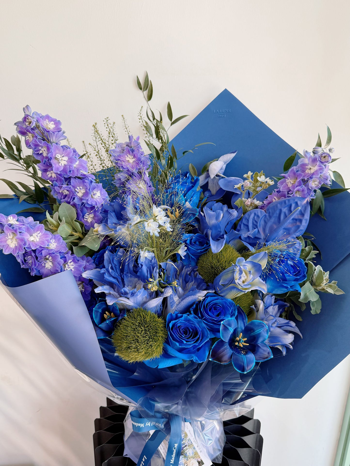 「The Starry Night」【Premium Size】 - Omakase(Florist Choice)Blue & Green Theme
