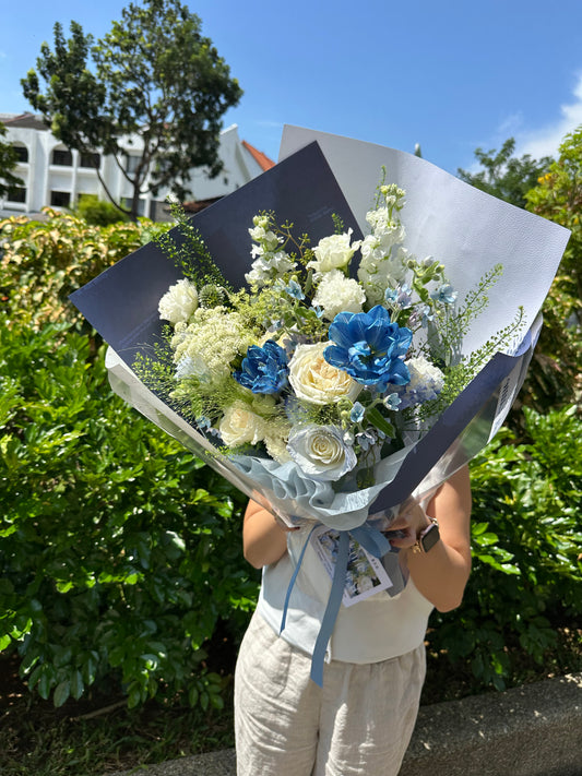 「The Starry Night」【Size S】 - Omakase(Florist Choice)Blue & White Theme