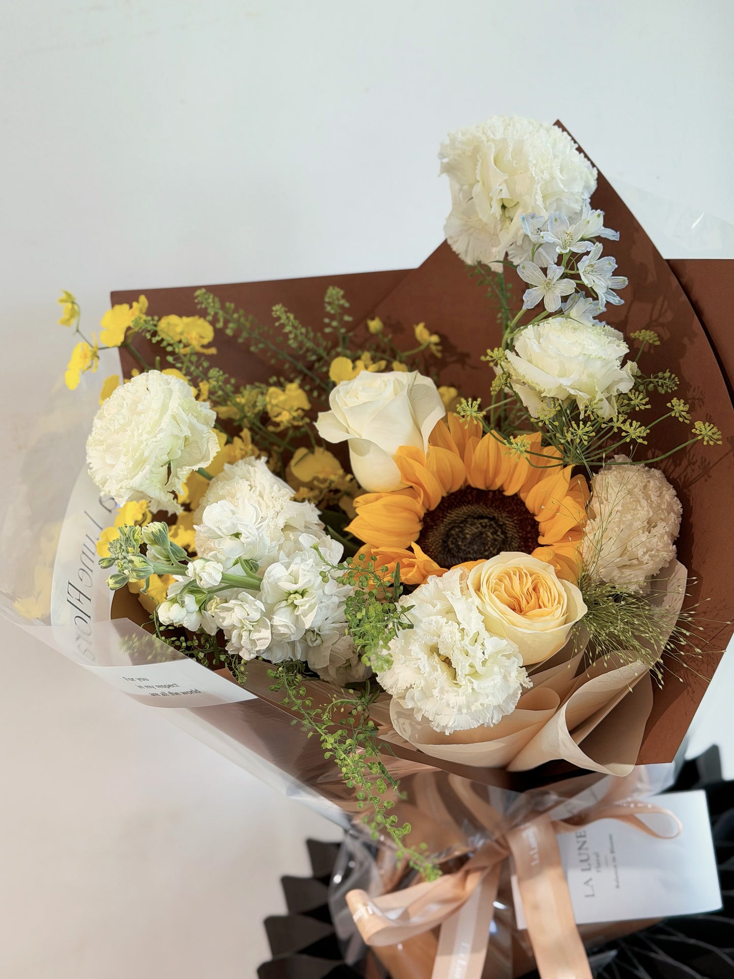 「Summer Dream」【Size S】- Omakase (Florist Choice) Yellow & White Color Theme