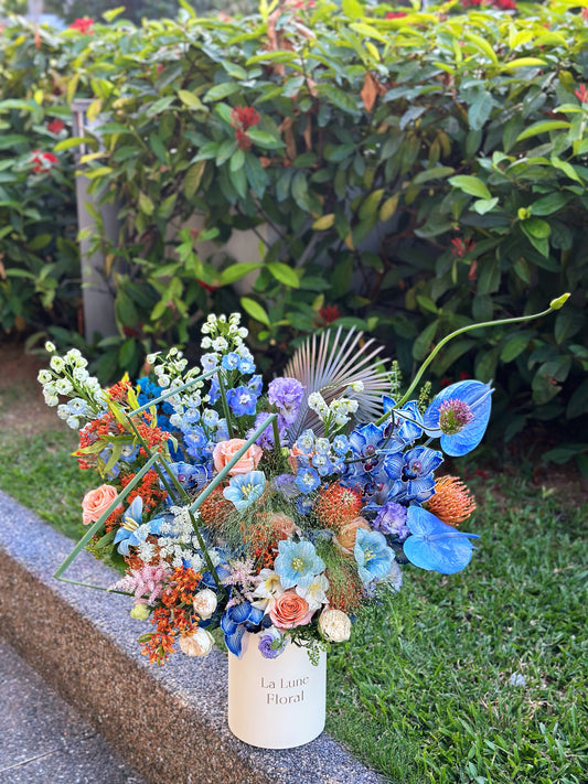 【The Starry Night 】XXL Flower Box - Omakase Floist choice Blue&Orangecolor theme