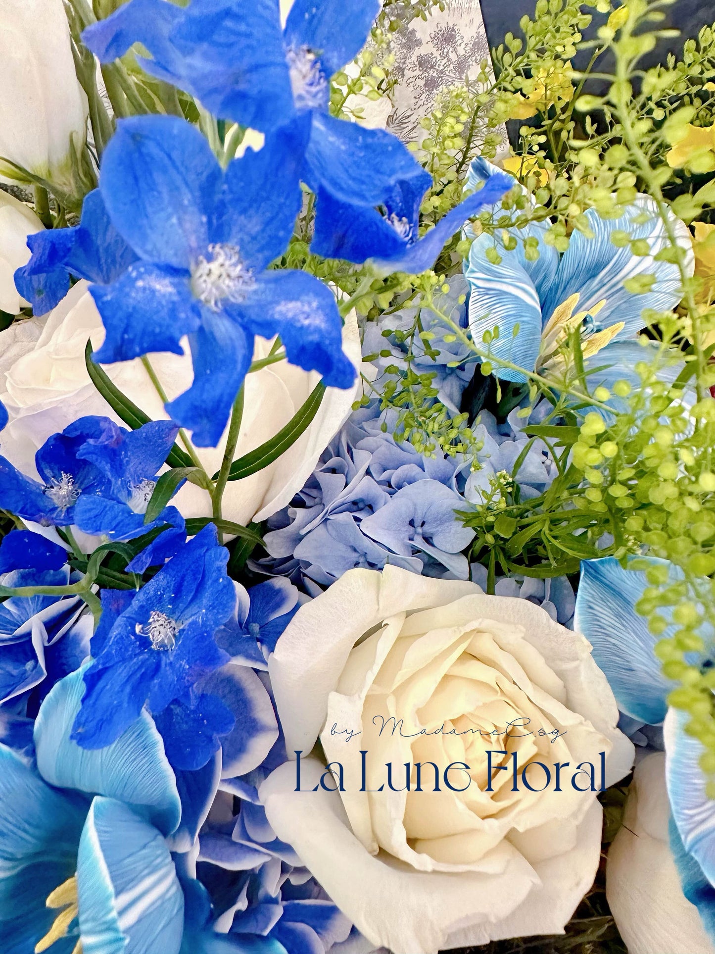 「The Starry Night」【Size L】 - Omakase(Florist Choice)Blue & White Theme