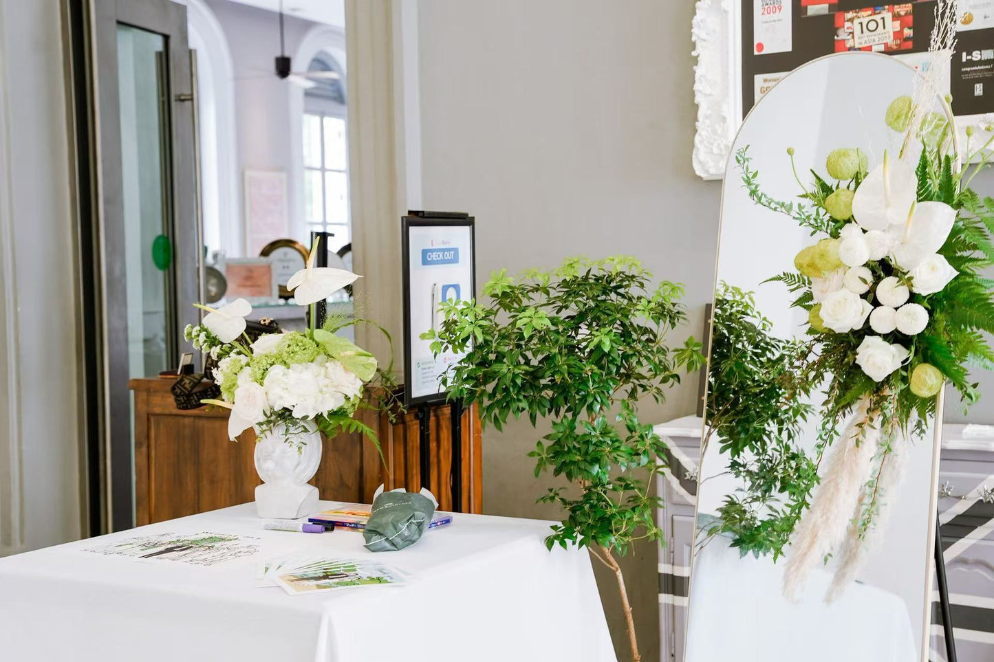 Wedding & ROM at Flutes Singapore - Summer Dream Green & White Color Theme
