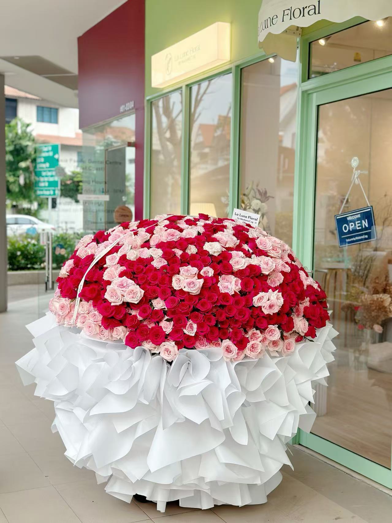 Super Romantic 999 stalk Roses Bouquet (.Pink O'Hara and Pink Floyd Rose )