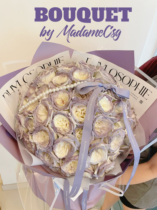 Special Capri Grey Purple painted roses bouquet (52 stk)