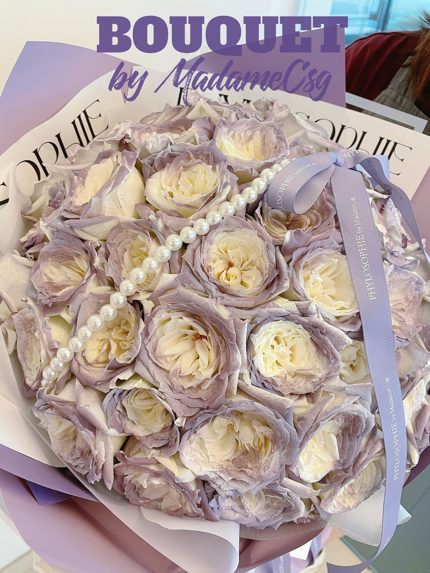 Special Capri Grey Purple painted roses bouquet (52 stk)