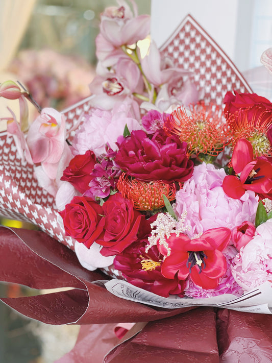 「All For Love」【XXL 】Omakase Florist Choice - Pink/Red Colour Tone