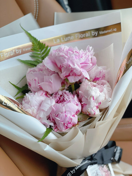 Sarah Peonies Bouquet （6 stk）