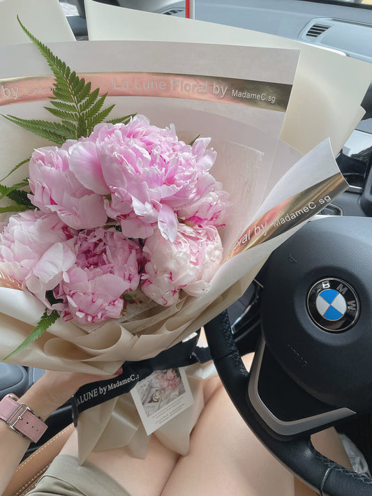 Sarah Peonies Bouquet （6 stk）